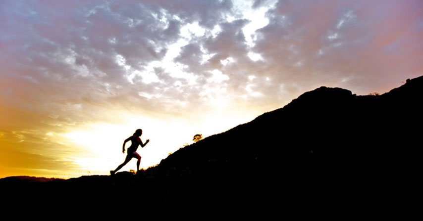 बाधाओं पर पार पाना सीखें ना कि खुद ही समस्या बन जाए